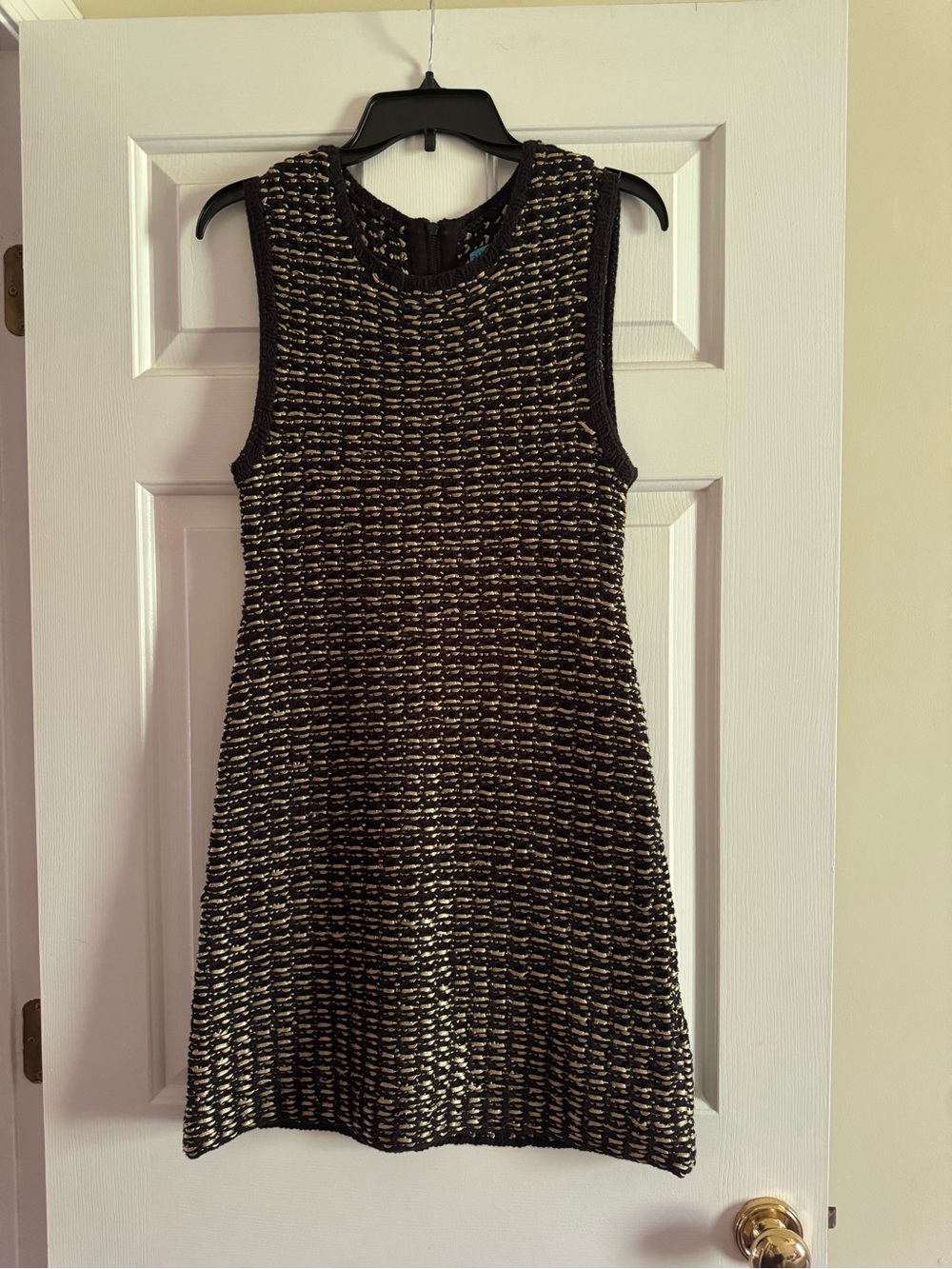 Alice + Olivia Black and Gold Knit Shift Dress